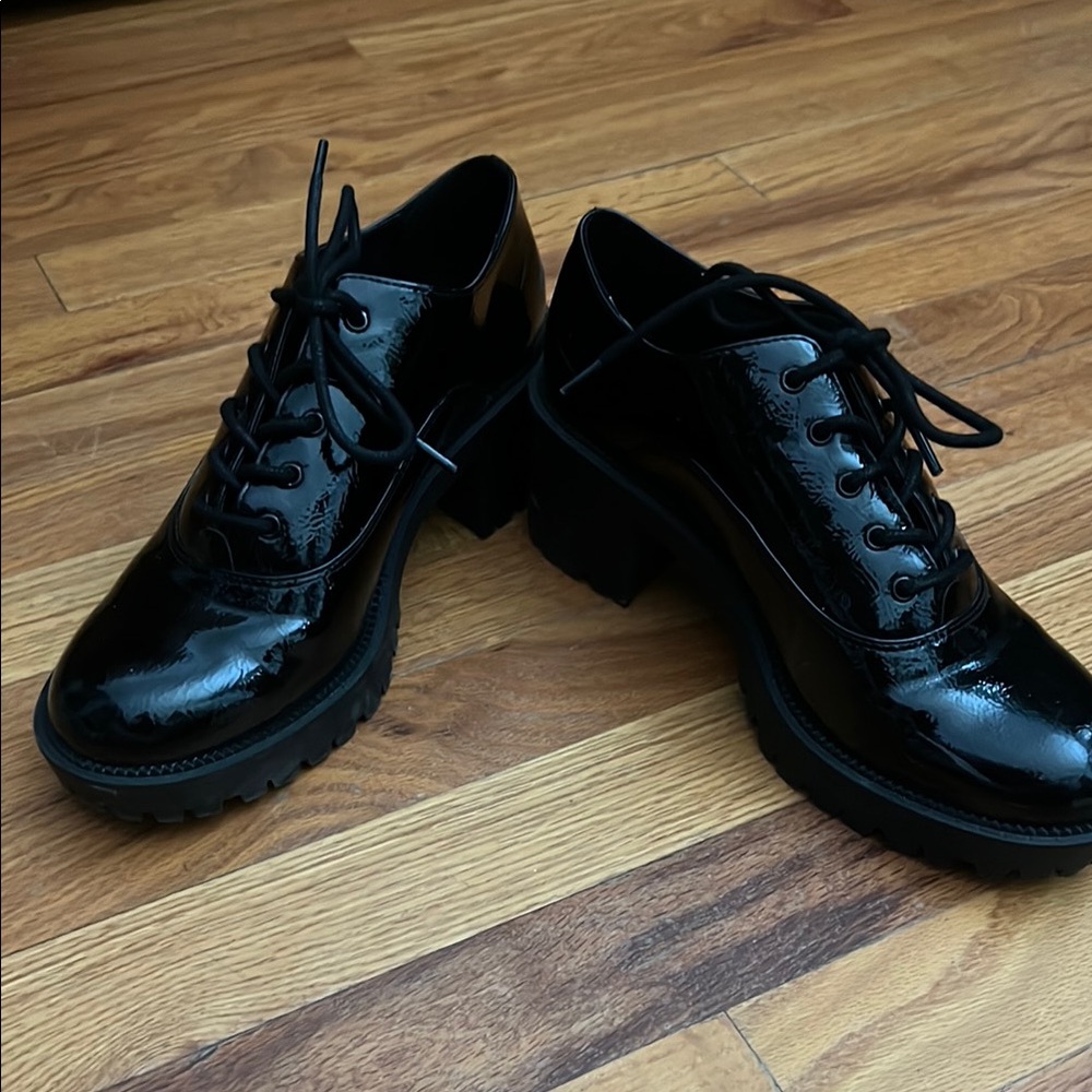 Black Patent Leather Women's Shoes